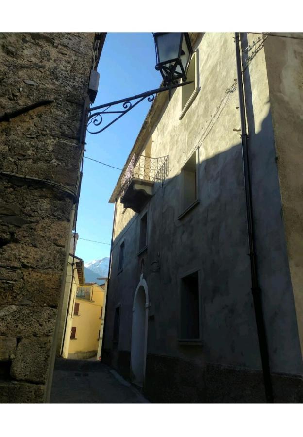 Casa Vacanze Al Colletto - Con Terrazza Panoramica In Centro Storico Vagli di Sotto Luaran gambar